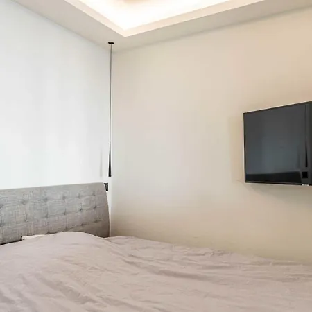Superb One Bedroom Flat And Terrace - Cannes Center